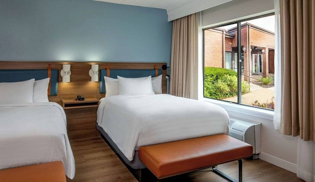 Found Your Perfect Stay! Hot Breakfast Included, Free Parking, Pets Allowed!