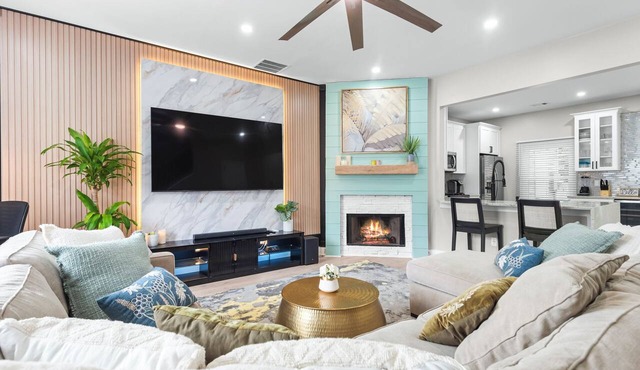 Fully Renovated 3 Bedroom 2.5 Bath Near Braves Stadium, Shops, Dining & Gym.