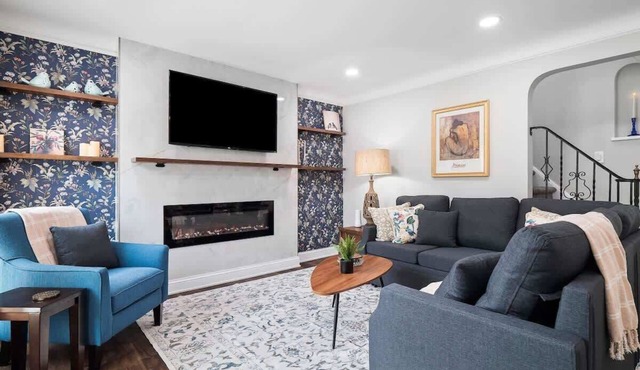 Game Room - Bar - Sleeps 9 - Near Cleveland