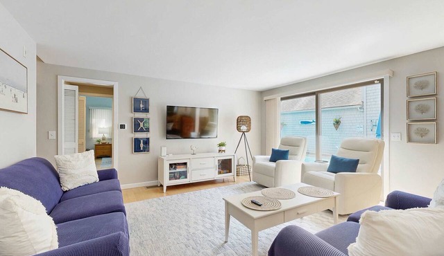 Golf course-front townhouse with private heated pool & poolside patio