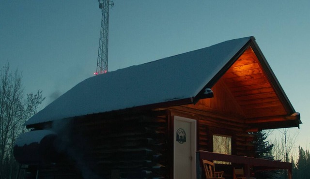 Grizzly Grotto — Rustic Cabin with Sauna