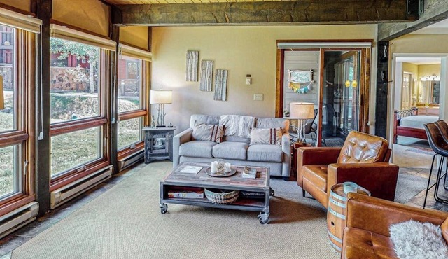 Ground-floor chalet near Steamboat Ski Resort with pool, hot tubs & washer/dryer