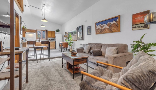 Guesthouse in Mendenhall Valley