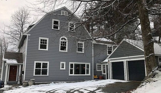 Historic 6 bedroom Home Downtown Juneau 526 Main Street