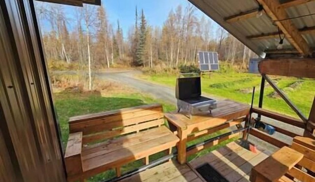 Homestead Cabin West