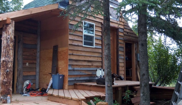 Hungry Moose Cabin in Kasilof