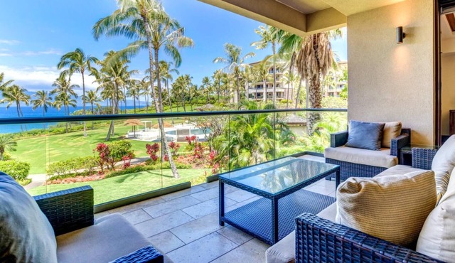 K B M Resorts: Palapala at Montage Kapalua Bay, Stunning 3500 Sqft 3 Bedrooms, 3.5 Bathrooms, Ocean Front Resort, Includes Rental Car!