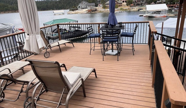 Lakefront Paradise Cabin with Private Dock and Amazing Views