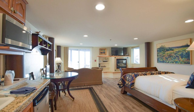 Lakeshore Lodging Ocean Front Lodges