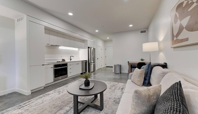 Landing | Spectacular Studio, Rooftop Lounge