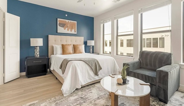 Landing | Stunning Studio, Pool, Gym