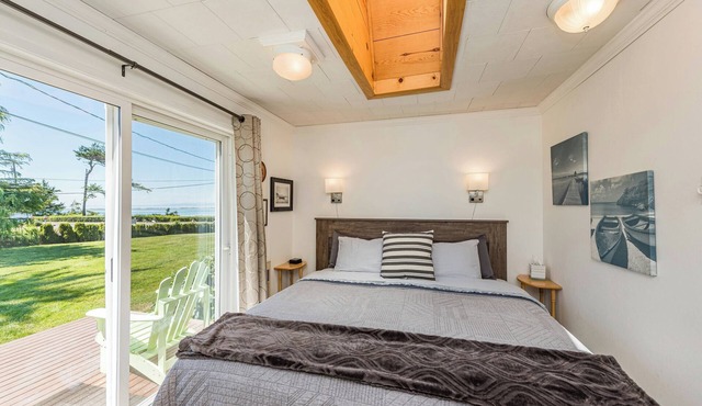 Lavender Suite - King, full kitchen, jetted tub