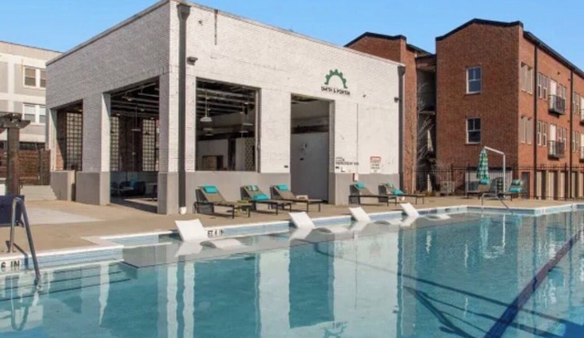 Live Steps from the Action: Stylish 2BR/2BA in Downtown Atlanta for Sports fans!