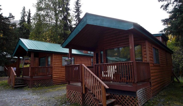Lovely Cabin with Lofted Interior Perfect for Nature Lovers in Alaska