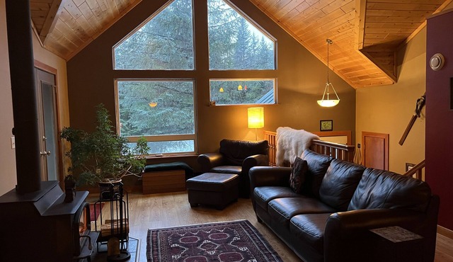Lovely home in the woods, with hot tub and campfire ring