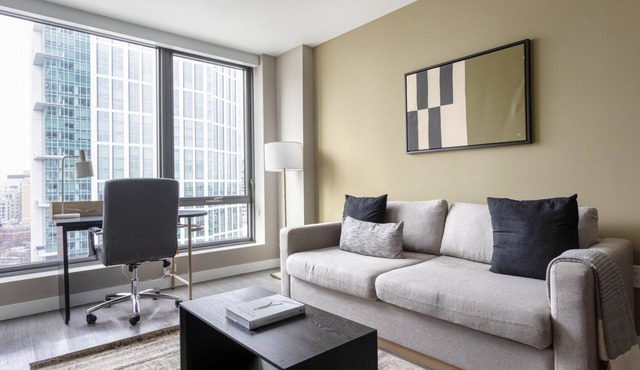 Lovely North Station 1BR w/Laundry & Gym, nr Restaurants, by Blueground