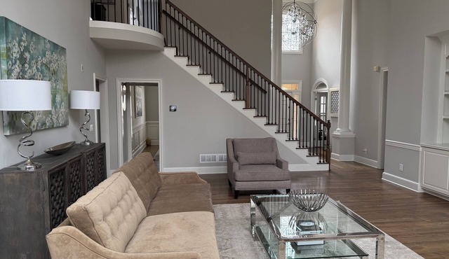 Luxury Atlanta Home Near Mercedes Benz Stadium - 6,000 Sq ft - Perfect for MAJOR INTERNATIONAL SPORTING EVENT