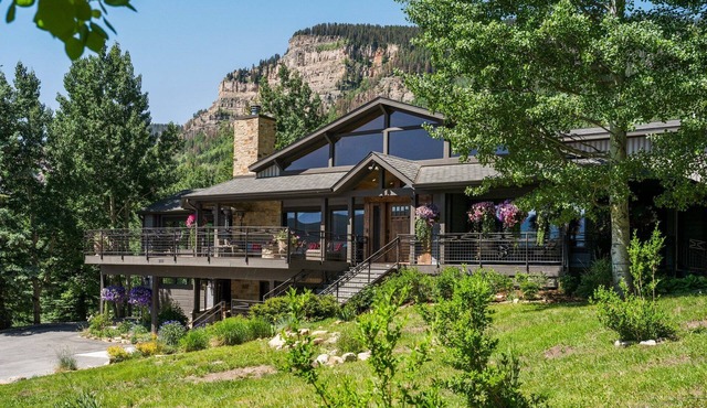 Luxury Mountain Chalet with Elevator & Hot Tub, Dog Friendly