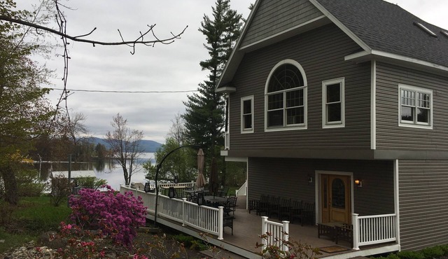'Luxury' Waterfront Home - 30 Minutes from Downtown Saratoga