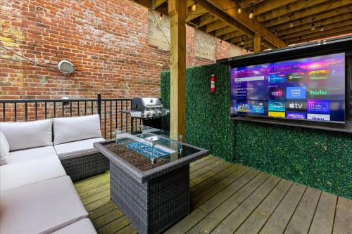 Mass Ave Double Unit with Patio and Free Parking