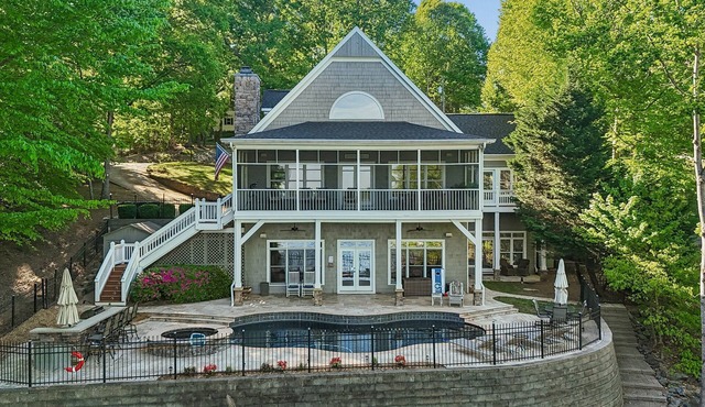 Memory Maker - Beautiful Waterfront Home - Pool/Spa/Kayaks/Fire Pit