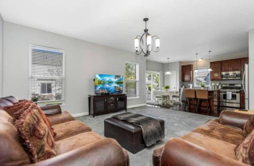 Modern 4BR Columbus Home Near Airport