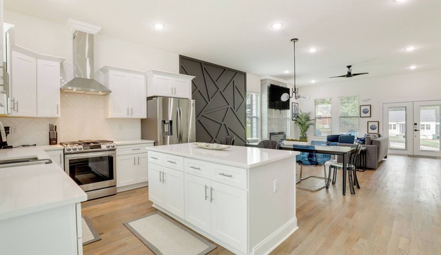 Modern Decatur Home ~ 7 Mi to Atlanta!
