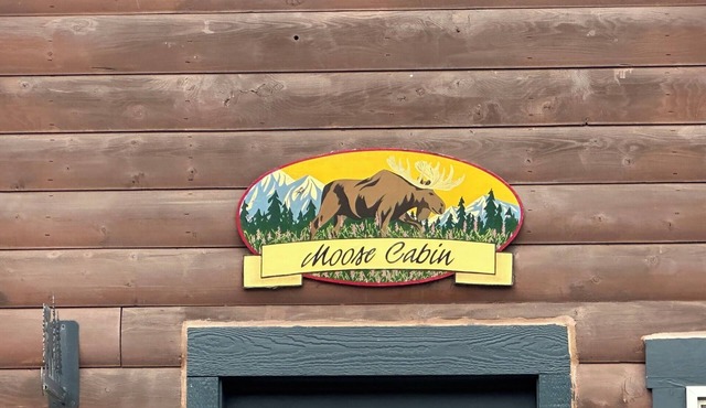 Moose Cabin - Cozy retreat with bay views, a shared hot tub, and fire pit!