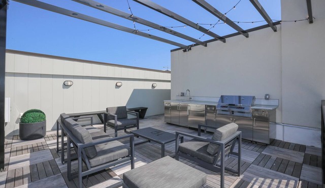 New Construction Loft Style Spacious Lux Apt 204