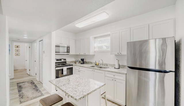 Nice Apt. 10 min from the beach