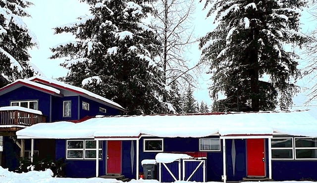 Nugget Place-Includes three separate two bedroom units near Mendenhall Glacier-DISCOUNTS ON TOURS!