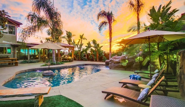Panoramic Ocean Views, Private Heated Pool, Spa, and Waterslide!
