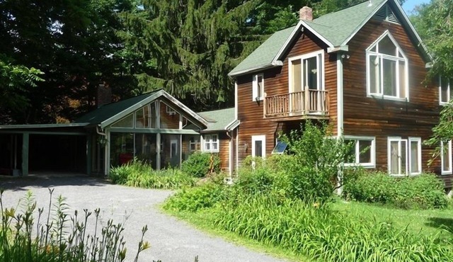 Peaceful Berkshire Getaway Comfortable, Quiet, Lake Access, A/C, 4 bdrms, 2 bath