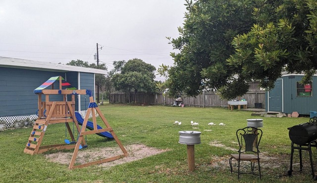 Peaceful C studio with AC in charming Corpus Christi near Laguna Madre