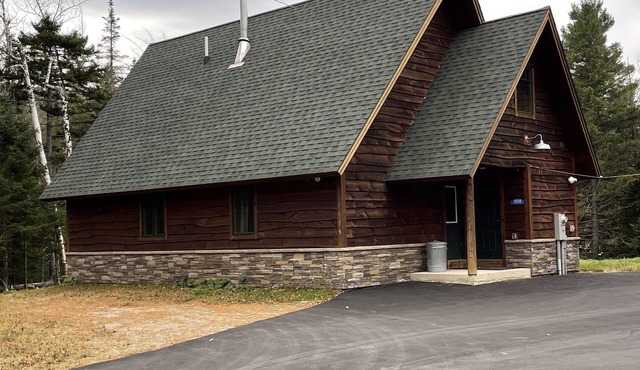Pet-Friendly Home in a Quiet Neighborhood Near Sugarloaf Mountain