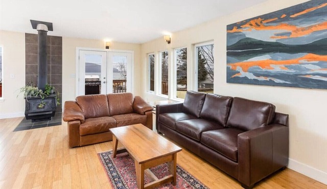 Raven Lodge, Amazing Location and Epic Views, Sleeps 10