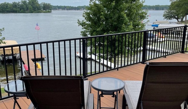 Recently Renovated, On Lake Webster, Great Family Vacation