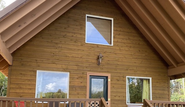 Red Sled Lakefront Cabin