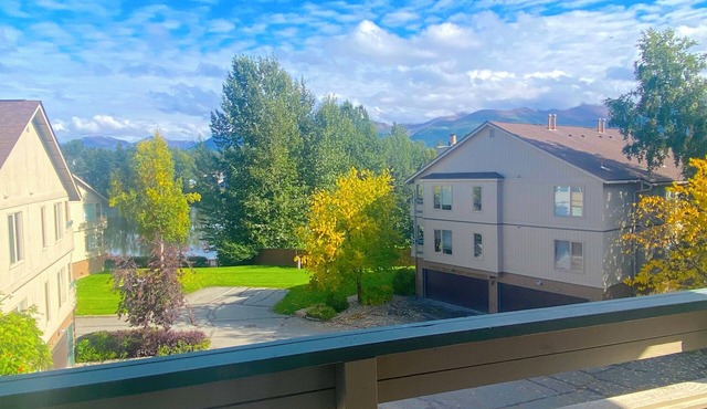 Reflection Lake in UMED District: a tranquil setting in midst of an active city