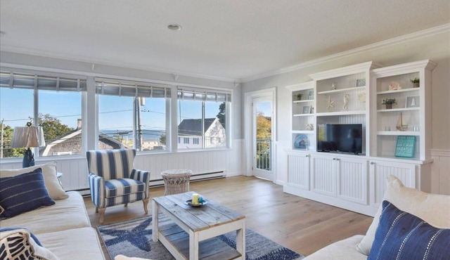 Resort-Style Condo with Water Views, Private Beach-Ideal for Long Stays!