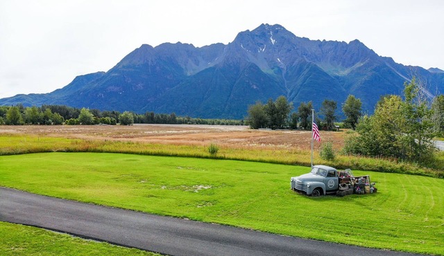 Revival Acres: Historic Farmhouse on 5 Acres w/Stunning Mountain Views