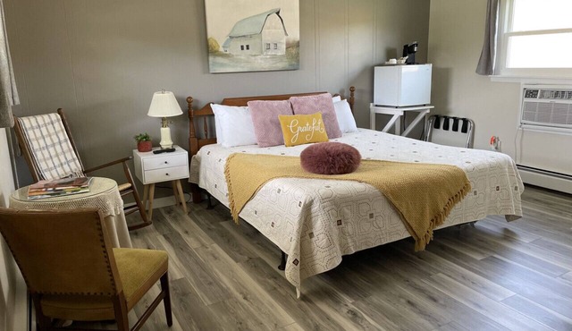 Room 1, peaceful retreat in Manchester - King bed
