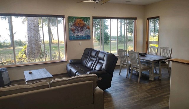 Rustic Beach House w/Views & Private Beach