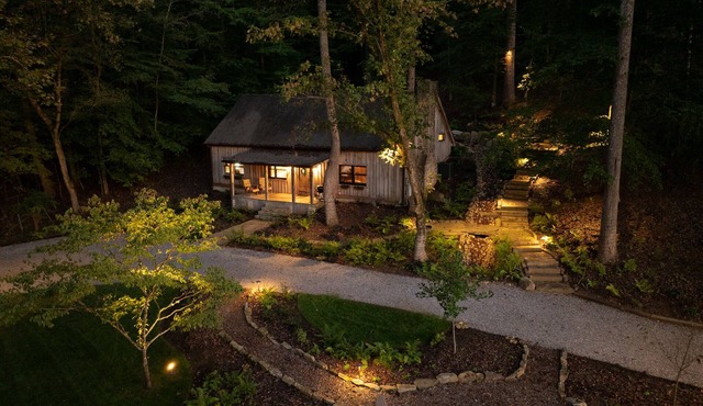 Secluded Cabin in the Woods Close to It All