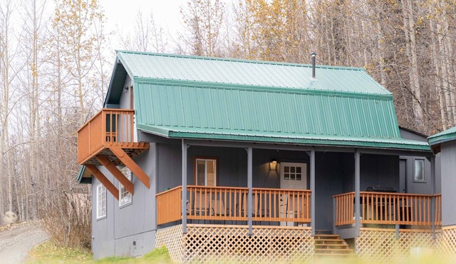 Secluded Mountain Lake Cabin: