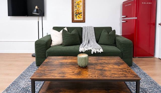 Sleepover | Vibrant Studio + Gym - Austin TX