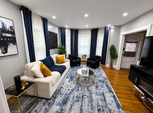 Sleeps 6 Near Boston, Providence & Gillette