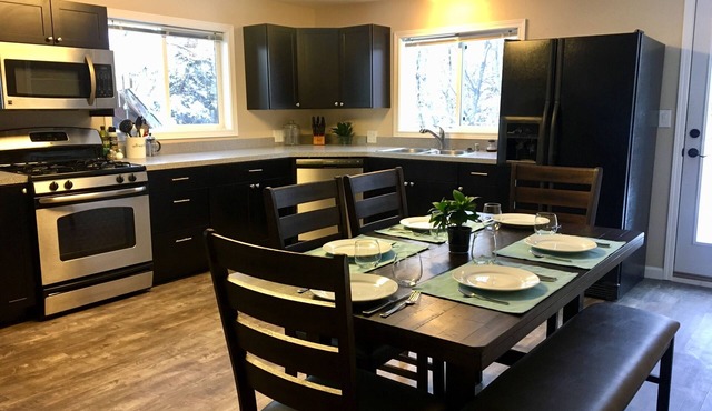 Spacious 4 bedroom in midtown