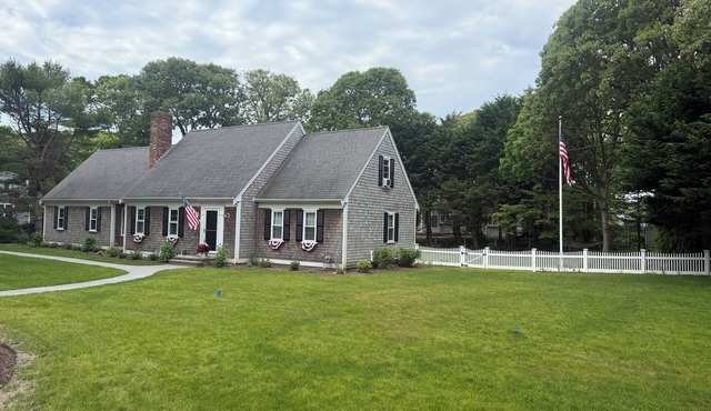Spacious Getaway Sleeps 11: Walk to Private Beach & Harwich Port Center!