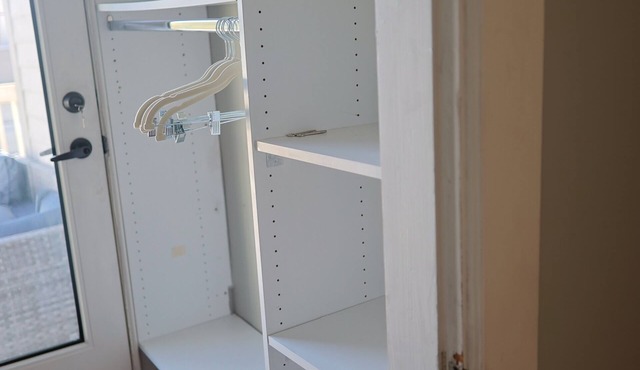 Spacious Home Downtown - Children's Hospital, Pets